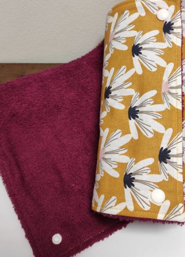 Essuie Tout Fleur jaune 8 feuilles Julie Bonnard créatrice textile