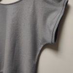 Tshirt Crop Top Krok Court Gris Foncé Julie Bonnard créatrice vêtement Saint-Etienne (1)